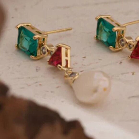 Gold Plate & Cubic Zirconia Stones with Pearl Earrings - Picture 2 of 6